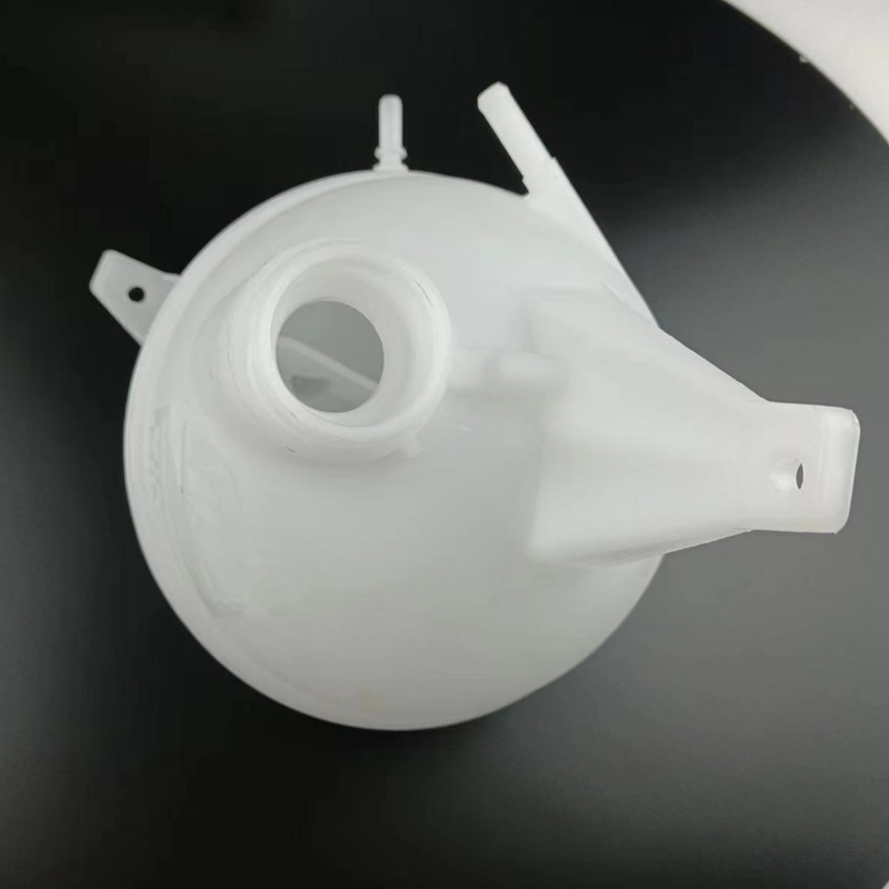 6C11-8K218-AC Auto Parts Auxiliary Water Tank Ford Transit V348 2.4 / 2.2