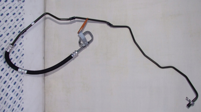 Directional Oil Pipe Ford Engine Parts OEM Ford Transit BK21 3E586 CG