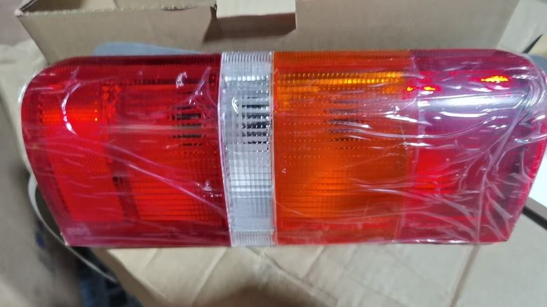 Circuit imprimé de feu arrière Ford Transit 95VG-13404-AG 20.5x16.5x15.5cm