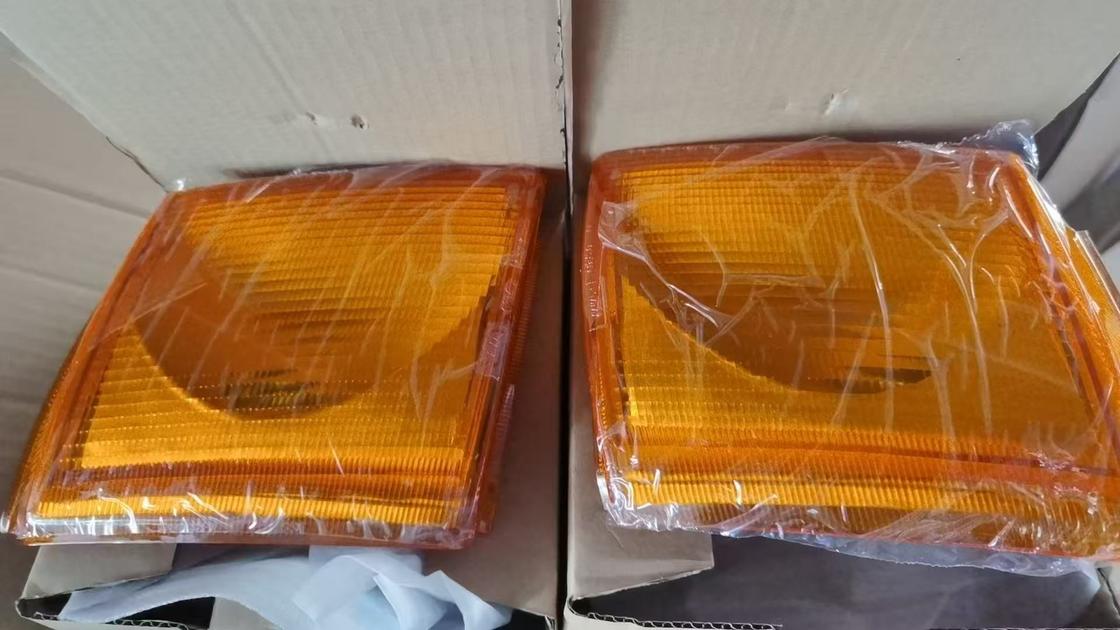 Le signal de virage du Ford Transit 95VG-13369-AC 95VG13368-AC 20,5 x 16,5 x 15,5 cm