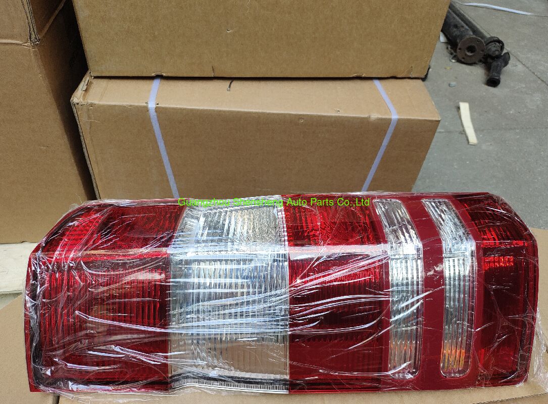 OEM Mercedes Benz Sprinter 906 Tail Light with Durable Lens Materials and Weather Resistant Design